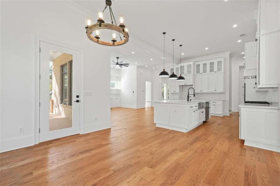 Spacious, unfurnished interior of a new home in , Lawrenceville (Image 28).