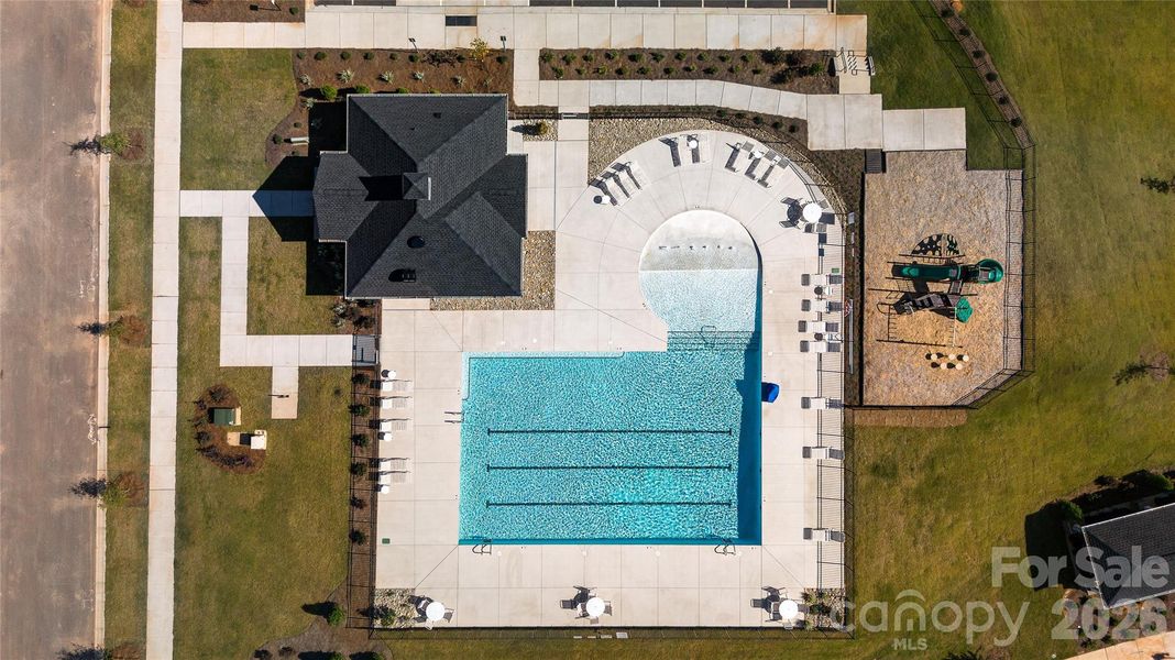 Community amenities in Cardinal Creek, Charlotte (Image 20).