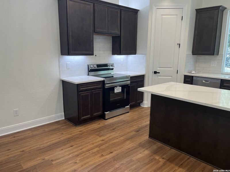 Furnished interior view inside a new home in , Canyon Lake (Image 9).