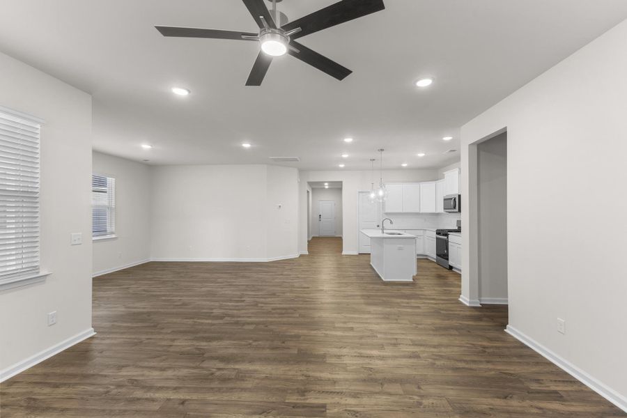 Spacious, unfurnished interior of a new home in Hitchcock Preserve, Aiken (Image 21).