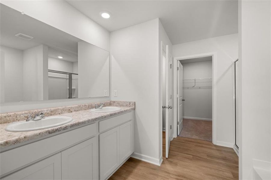Furnished interior view inside a new home in Oakleigh Glen, Dallas (Image 6).