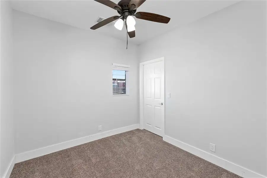 Spacious, unfurnished interior of a new home in , Brownwood (Image 7).