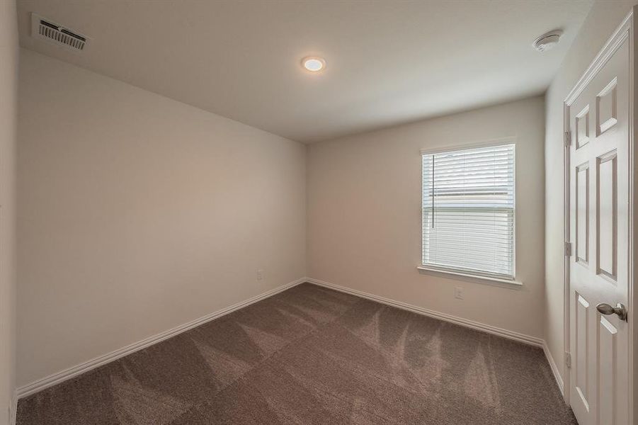 Spacious, unfurnished interior of a new home in Craftsman’s Corner, Cleburne (Image 31).
