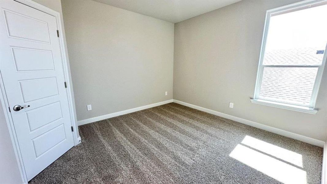 Spacious, unfurnished interior of a new home in Rock Creek Ranch, Fort Worth (Image 19). Spacious, unfurnished interior of a new home in Rock Creek Ranch, Fort Worth (Image 19).