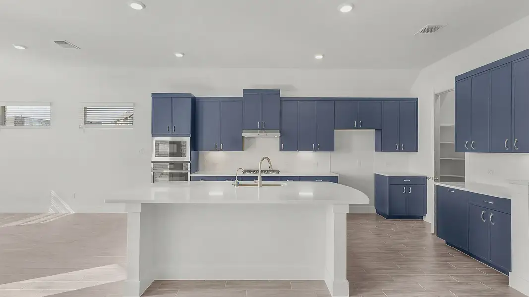Furnished interior view inside a new home in Highland Village, Georgetown (Image 5).