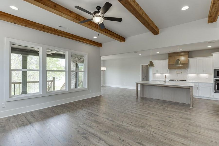 Spacious, unfurnished interior of a new home in , Buford (Image 29).