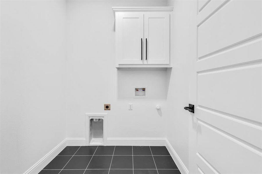 Spacious, unfurnished interior of a new home in , Fort Worth (Image 16). Spacious, unfurnished interior of a new home in , Fort Worth (Image 16).