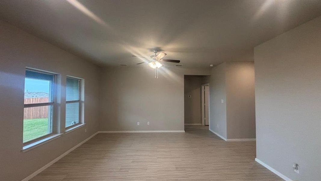 Spacious, unfurnished interior of a new home in Highlands at Chapel Creek, Fort Worth (Image 9).