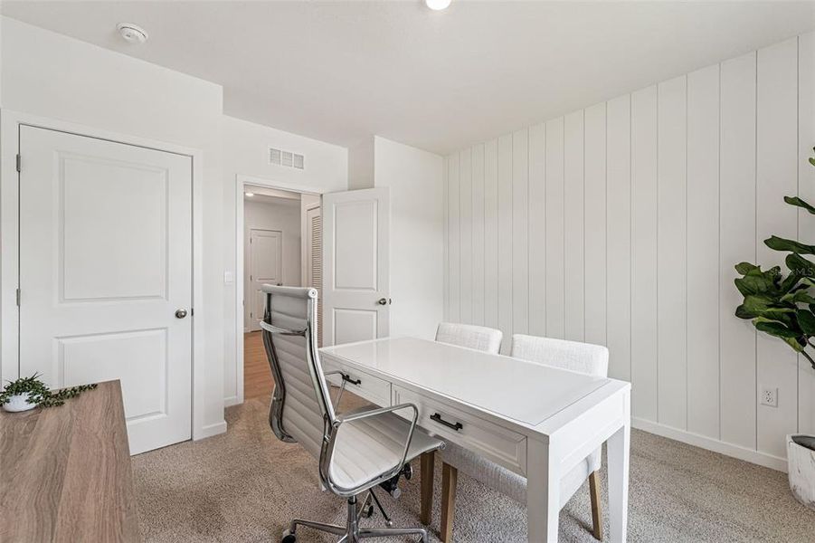 Furnished interior view inside a new home in Wynwood, Ocoee (Image 32). Furnished interior view inside a new home in Wynwood, Ocoee (Image 32).