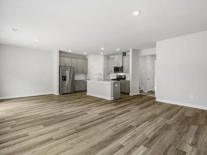 Spacious, unfurnished interior of a new home in Creek Ridge - Signature Collection, Spartanburg (Image 10).