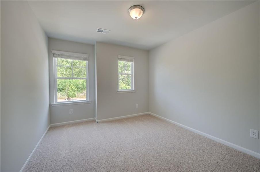 Spacious, unfurnished interior of a new home in Avery Landing, McDonough (Image 16).