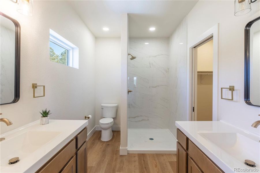 Furnished interior view inside a new home in , Florissant (Image 13).