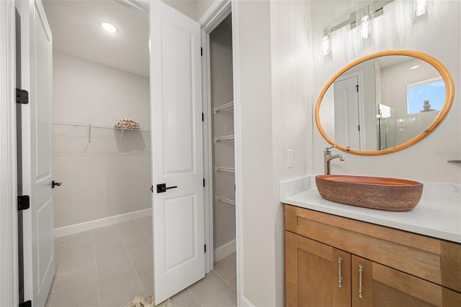 Furnished interior view inside a new home in , Sebring (Image 43).
