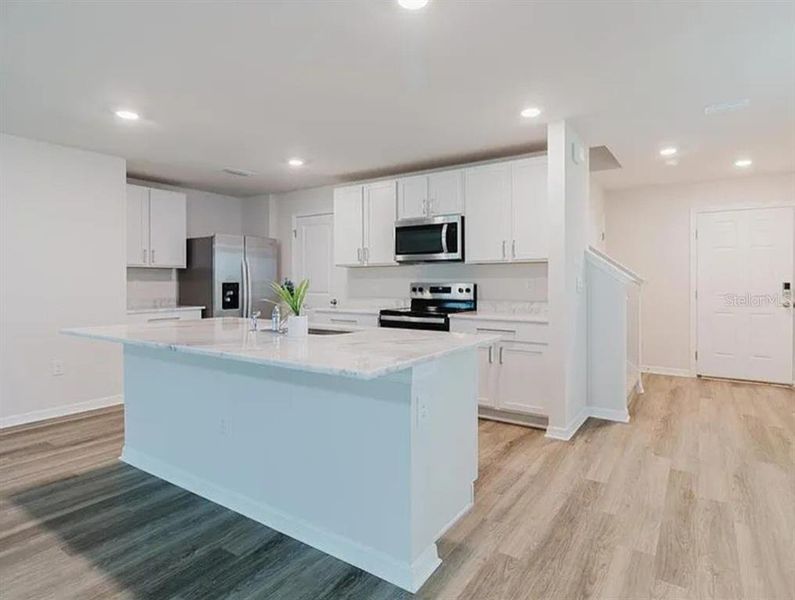 Furnished interior view inside a new home in Silverstone North, Palmetto (Image 8).
