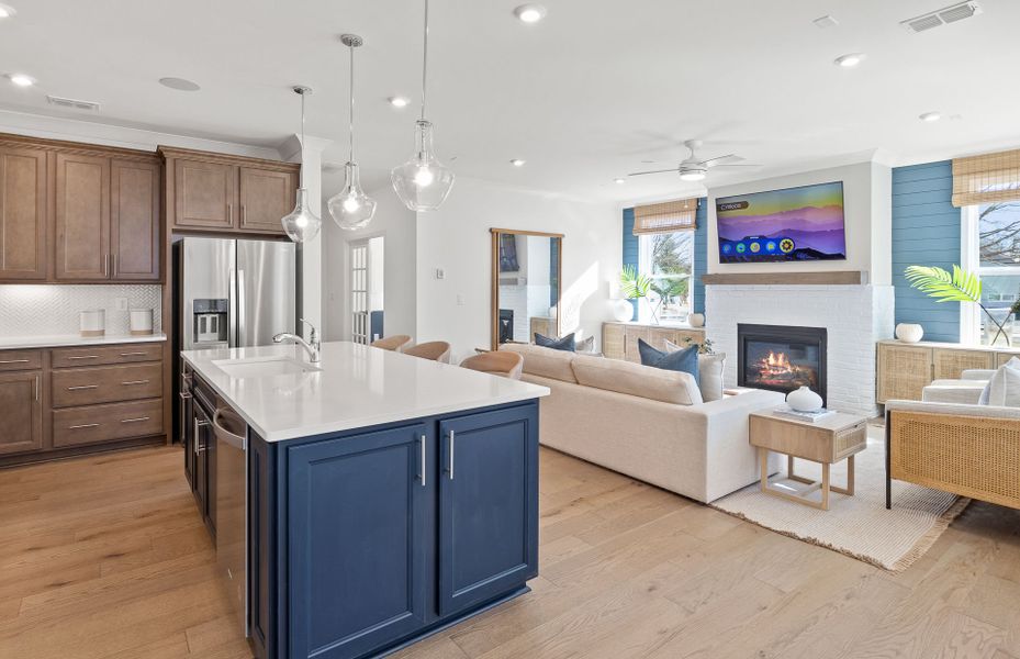 Representative furnished interior of a home built from the Mystique by Del Webb in Sun City Peachtree, Griffin (Image 17). Representative furnished interior of a home built from the Mystique by Del Webb in Sun City Peachtree, Griffin (Image 17).