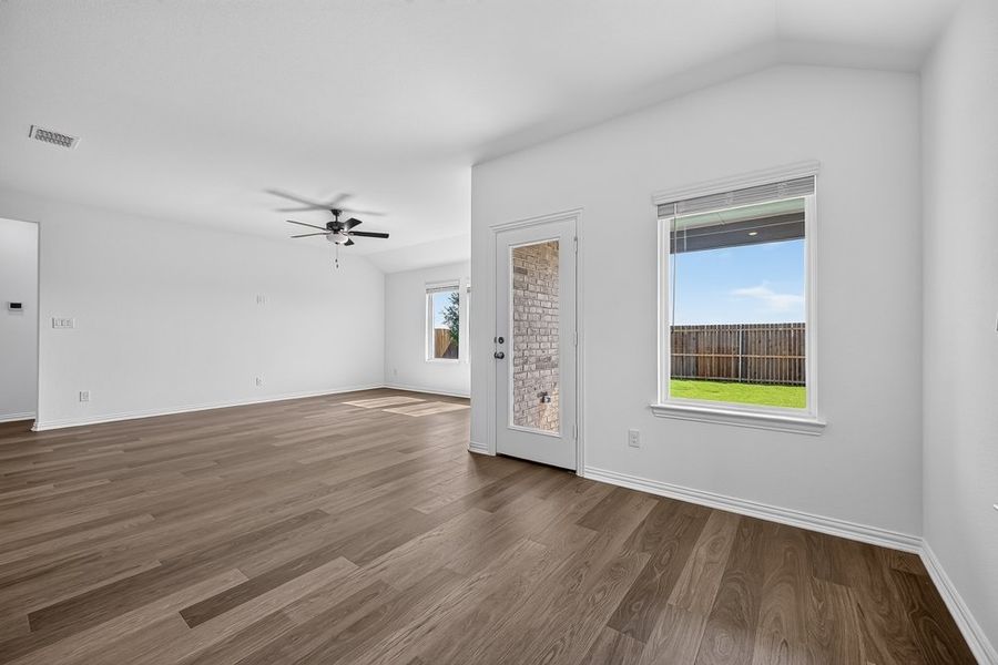 Spacious, unfurnished interior of a new home in Parks at Foster Crossing, Anna (Image 16). Spacious, unfurnished interior of a new home in Parks at Foster Crossing, Anna (Image 16).