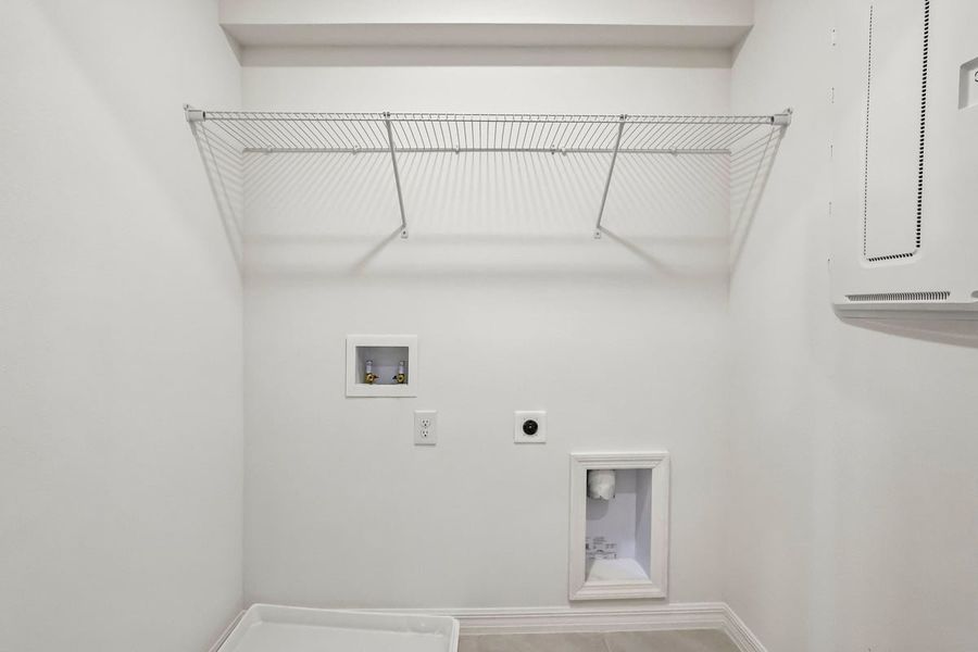 Spacious, unfurnished interior of a new home in Reserve at Forest Lake Townhomes, Lake Wales (Image 18).