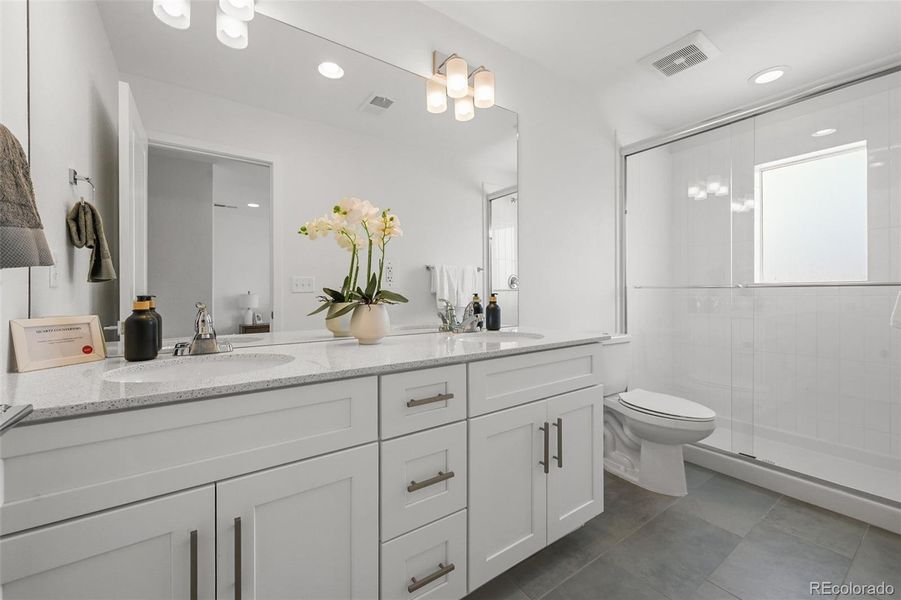 Furnished interior view inside a new home in , Aurora (Image 8).