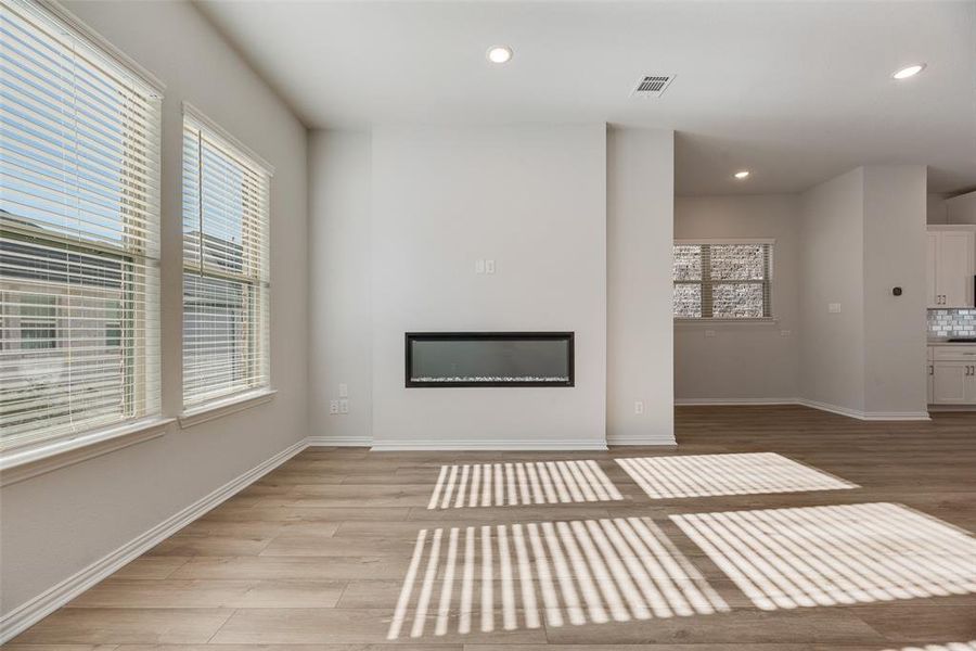 Spacious, unfurnished interior of a new home in City Point, North Richland Hills (Image 21).