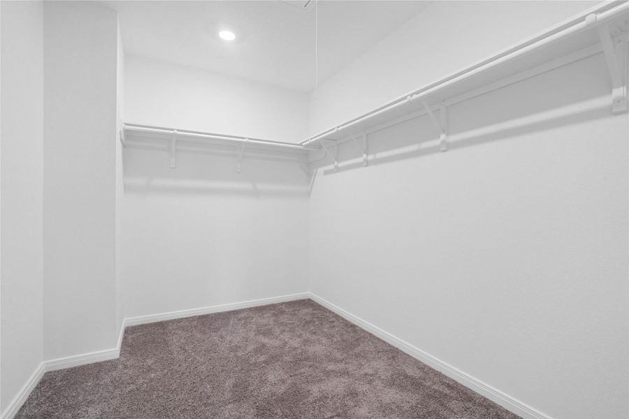Thoughtfully designed layout maximizes every inch of vertical space, packing premium utility into a sleek, organized footprint. Thoughtfully designed layout maximizes every inch of vertical space, packing premium utility into a sleek, organized footprint.