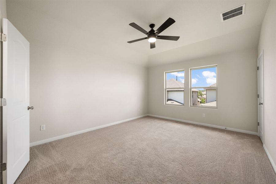 Spacious, unfurnished interior of a new home in La Cima, San Marcos (Image 33).