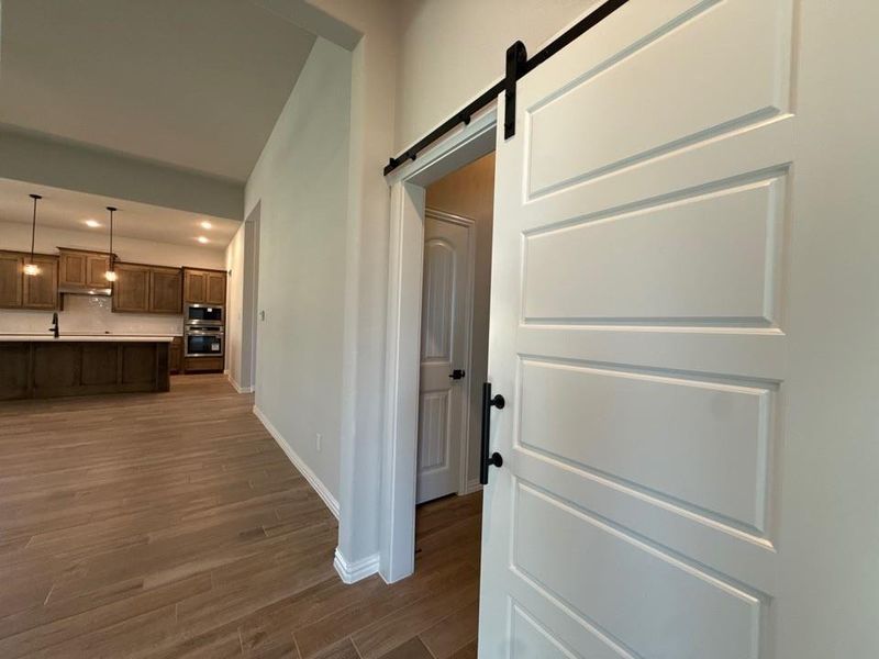 Spacious, unfurnished interior of a new home in Oak Grove Addition, Springtown (Image 23).