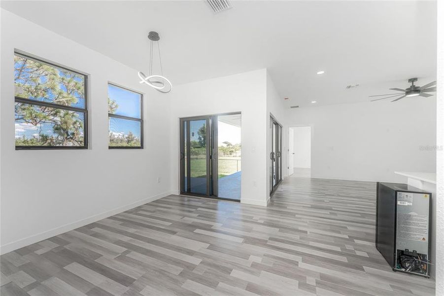 Spacious, unfurnished interior of a new home in , Port Charlotte (Image 53).