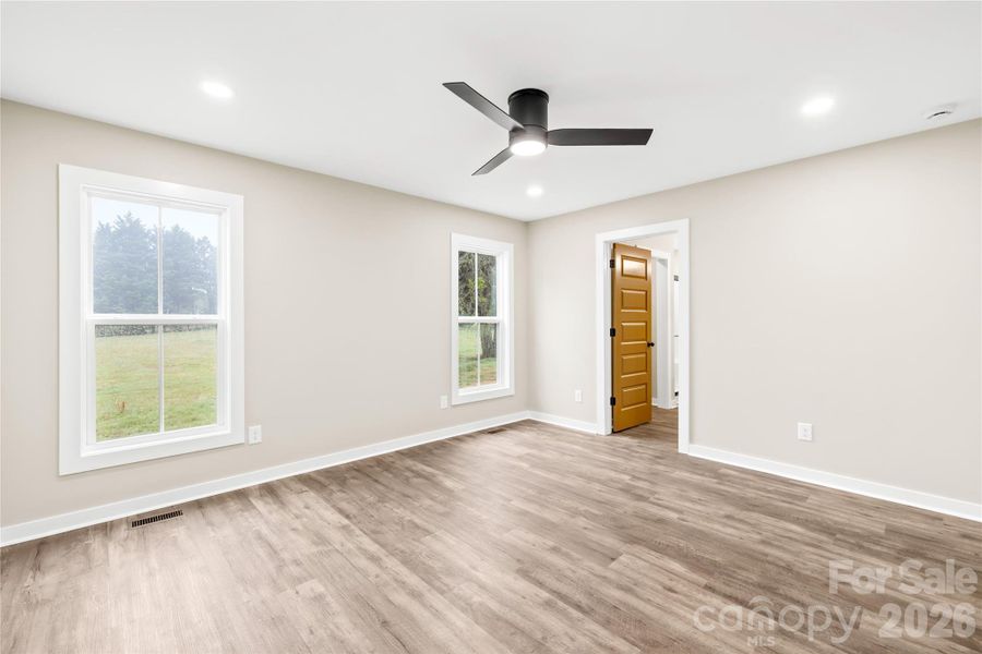 Spacious, unfurnished interior of a new home in , Statesville (Image 14).