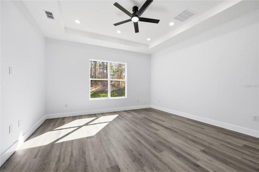 Spacious, unfurnished interior of a new home in , Wildwood (Image 35).