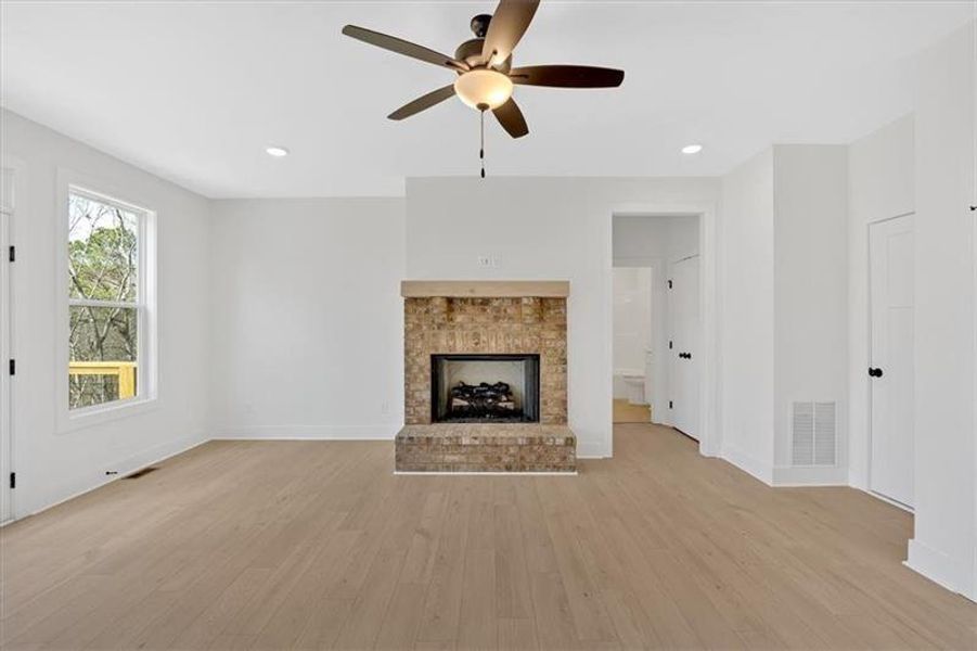 Spacious, unfurnished interior of a new home in , Cartersville (Image 25).