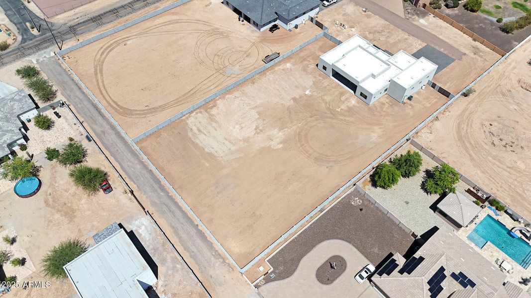 DRONE (12) DRONE (12)