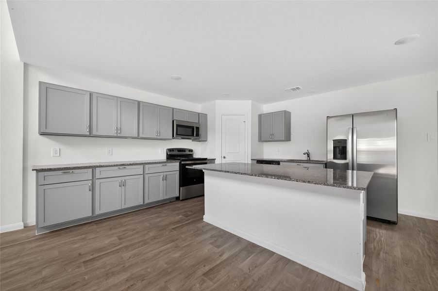 Furnished interior view inside a new home in Marie Village, Conroe (Image 6). Furnished interior view inside a new home in Marie Village, Conroe (Image 6).