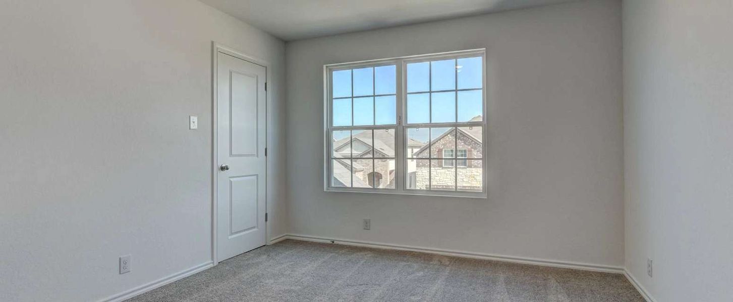 Representative unfurnished interior of a home built from the Dunlap by Ashton Woods in Meadows at Hennersby Hollow 40's, San Antonio (Image 16).