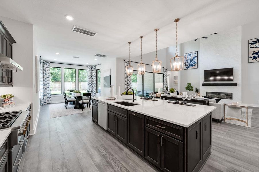 Representative furnished interior of a home built from the Verona by Tri Pointe Homes in Sienna 80′, Missouri City (Image 13).