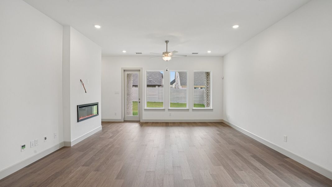 Representative unfurnished interior of a home built from the Brice III by Normandy Homes in Rainwater Crossing, Celina (Image 15). Representative unfurnished interior of a home built from the Brice III by Normandy Homes in Rainwater Crossing, Celina (Image 15).