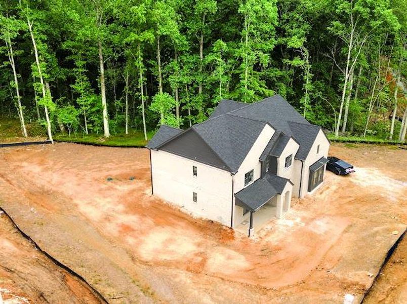 Image 10 of a home in .