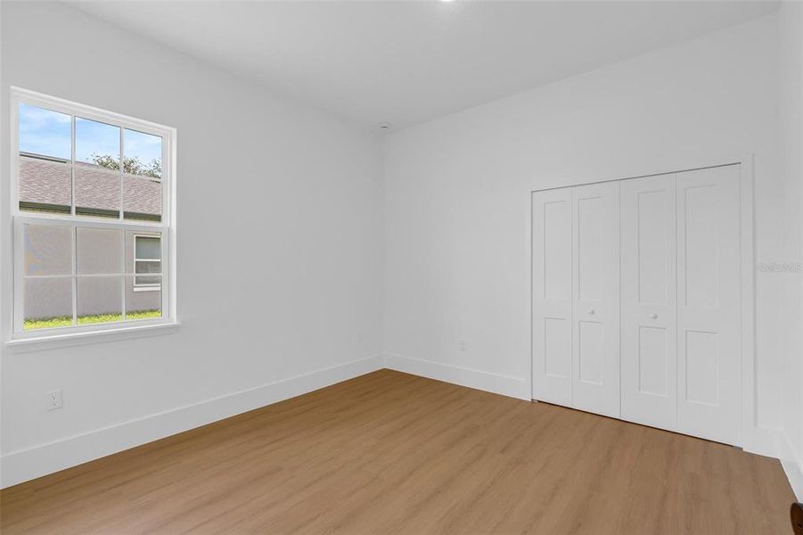Spacious, unfurnished interior of a new home in , Ocala (Image 28).