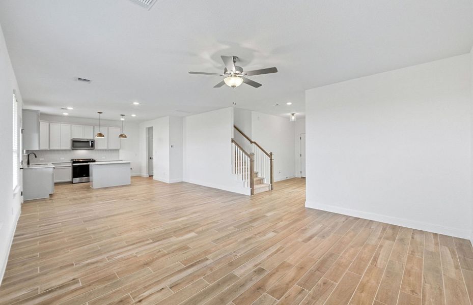 Spacious, unfurnished interior of a new home in Lagos, Manor (Image 39). Spacious, unfurnished interior of a new home in Lagos, Manor (Image 39).