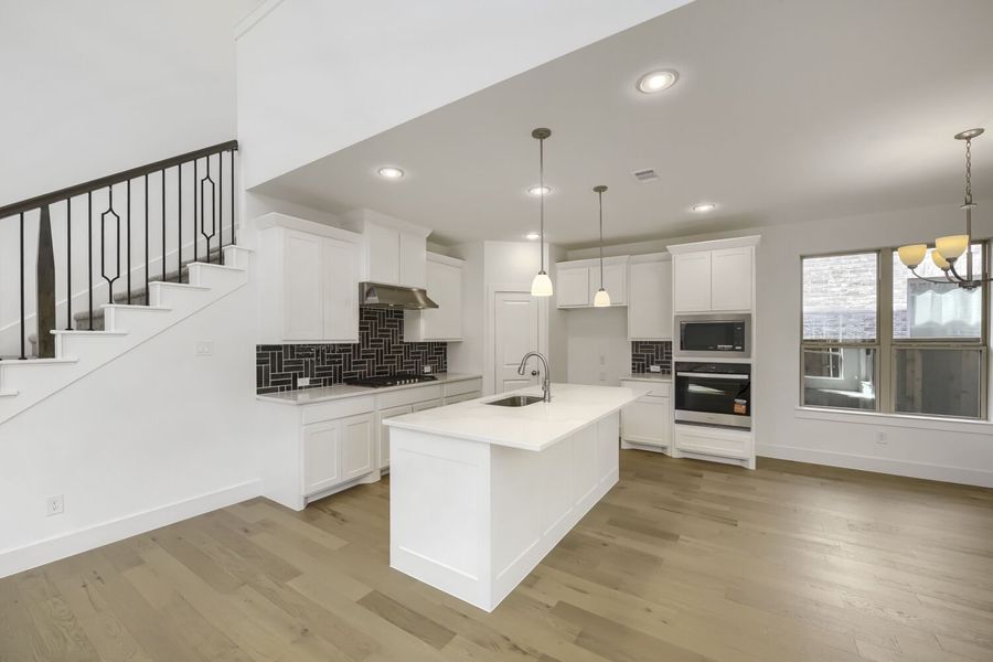 1724 Truro - Kitchen
