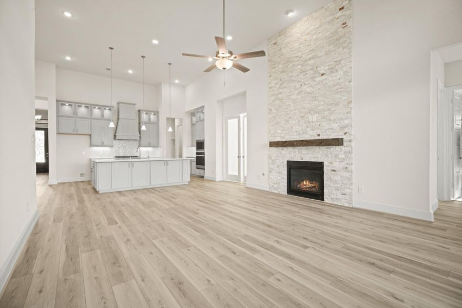 Spacious, unfurnished interior of a new home in Westwood, League City (Image 26). Spacious, unfurnished interior of a new home in Westwood, League City (Image 26).