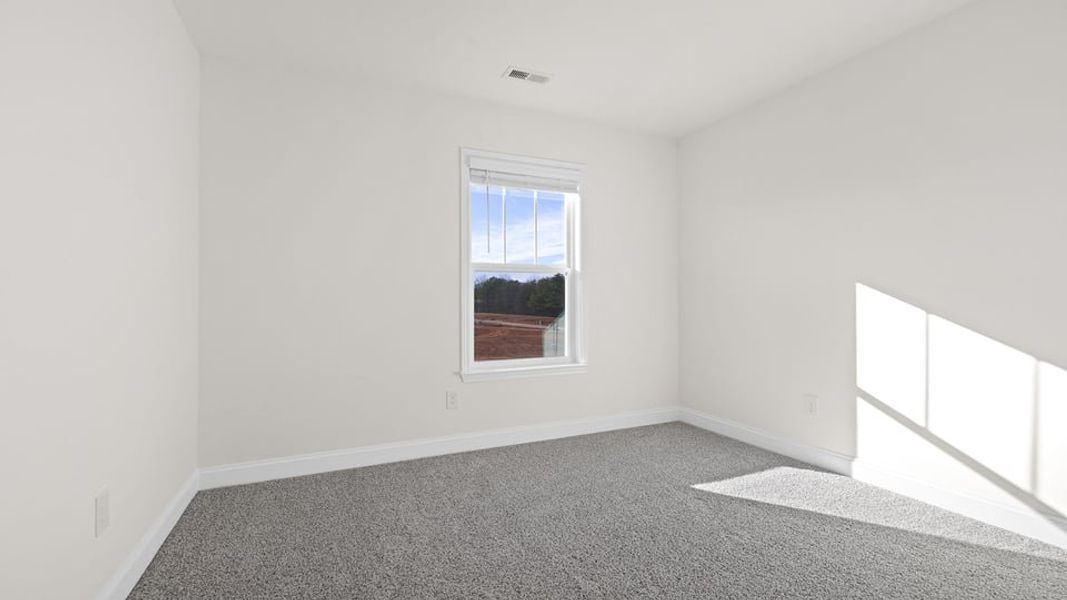 Spacious, unfurnished interior of a new home in Edgewood Estates, Greenville (Image 30).