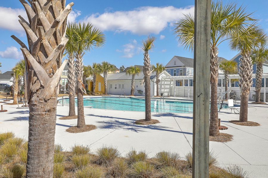 Community amenities in , Summerville (Image 30).
