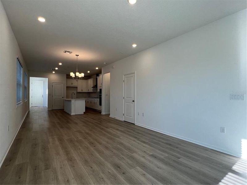Spacious, unfurnished interior of a new home in Hills of Minneola, Minneola (Image 6).