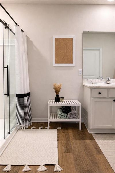 Furnished interior view inside a new home in Star Farms at Lakewood Ranch, Bradenton (Image 41). Furnished interior view inside a new home in Star Farms at Lakewood Ranch, Bradenton (Image 41).