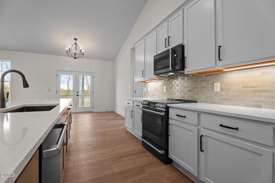 29-web-or-mls-DSC00627 29-web-or-mls-DSC00627