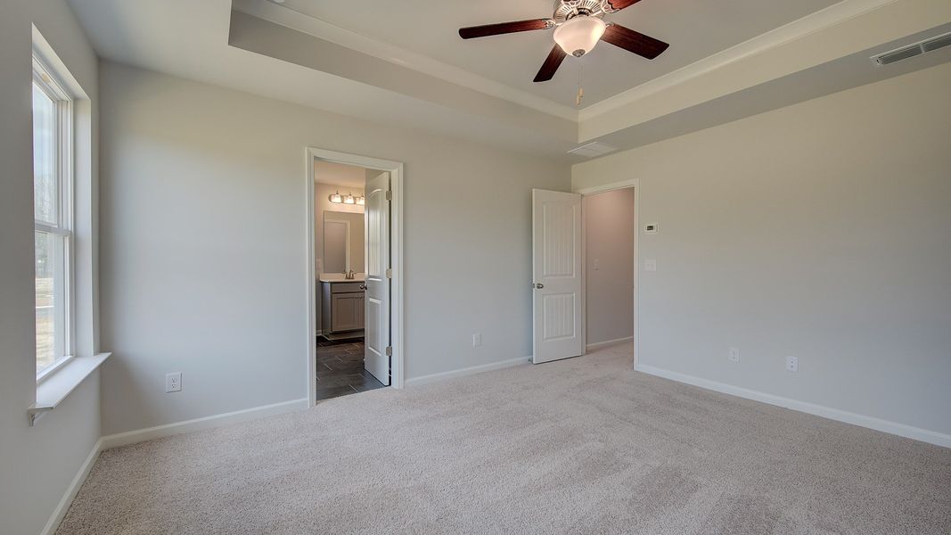 Spacious, unfurnished interior of a new home in Langley Overlook, Loganville (Image 19).