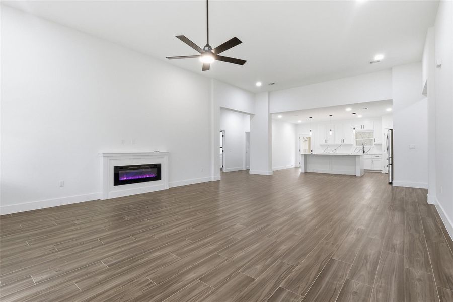 Spacious, unfurnished interior of a new home in , Hockley (Image 21).