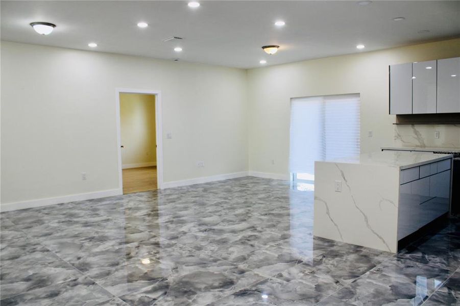 Spacious, unfurnished interior of a new home in , Port Charlotte (Image 21).
