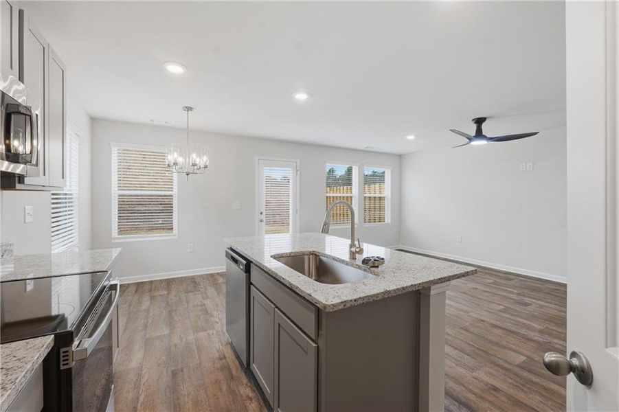Furnished interior view inside a new home in Moss Creek, Hogansville (Image 7).