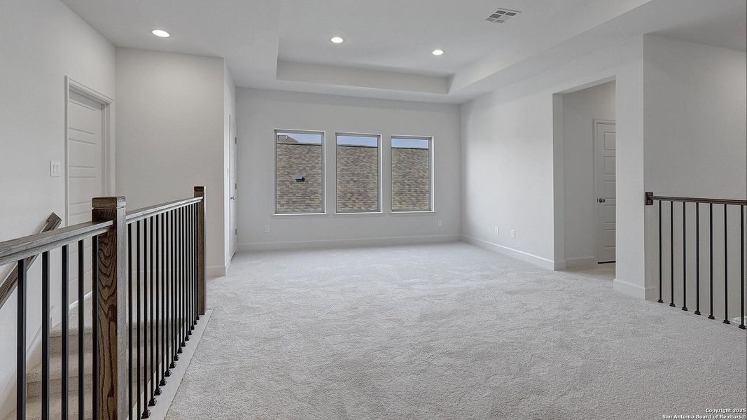 Spacious, unfurnished interior of a new home in Corley Farms 50', Boerne (Image 24).